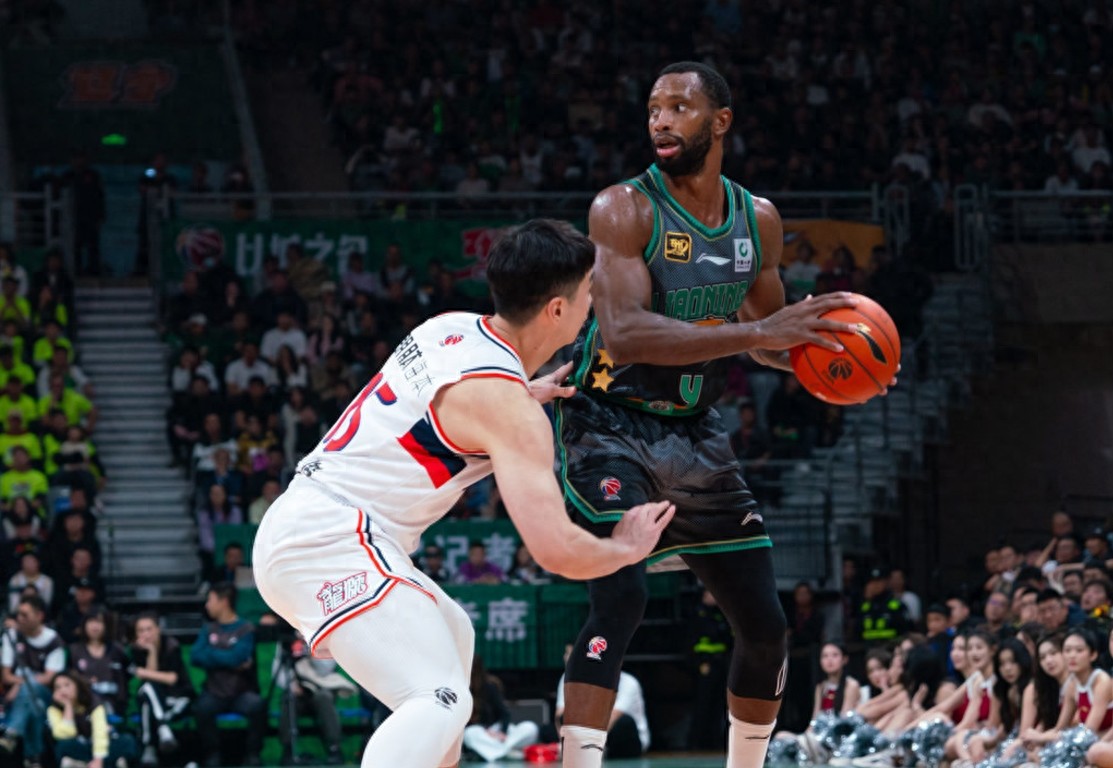 上海队全场碾压全国篮球锦标赛,如同剧本杀再现,绝杀的简单介绍 上海队全场碾压全国篮球锦标赛,如同剧本杀再现,绝杀的简单介绍