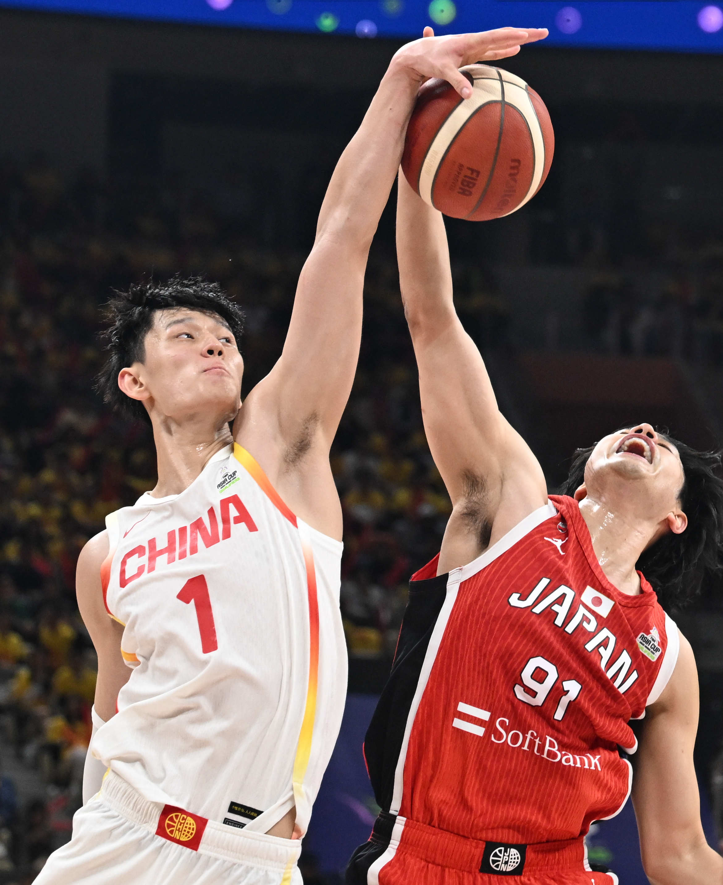 od体育在线-包含上海队爆发神级表现，CBA季后赛被彻底压制，进球的词条