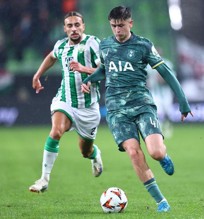 热刺全队备战，球员状态火热有望取得连胜的简单介绍