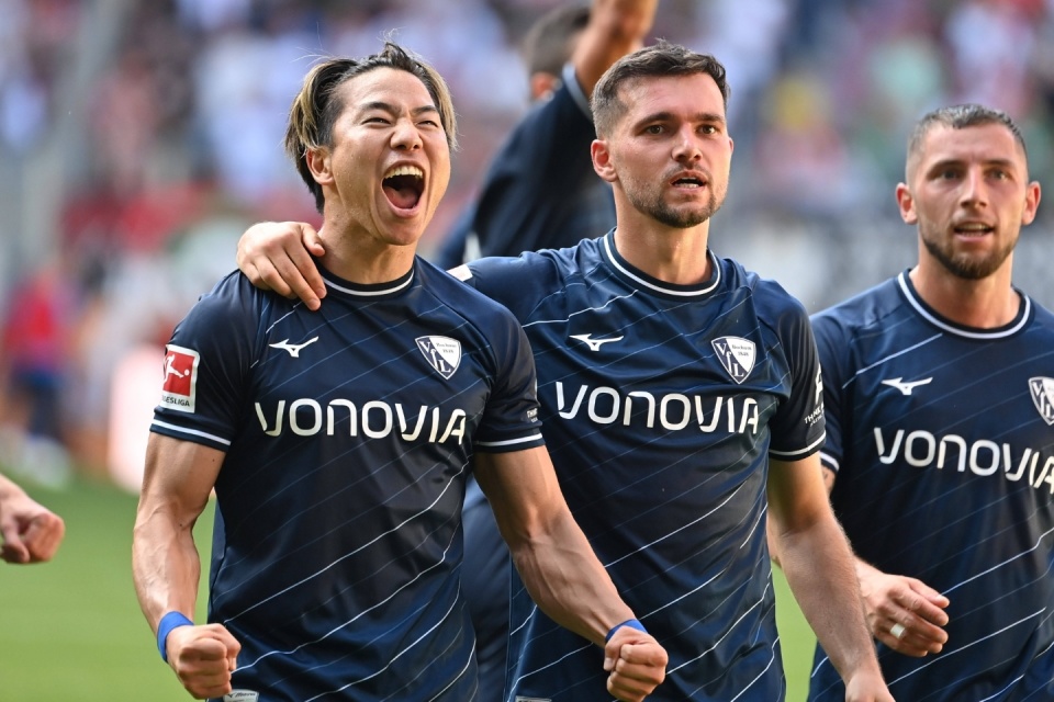 包含皇家社会对阵伦敦热刺，强强对话的词条